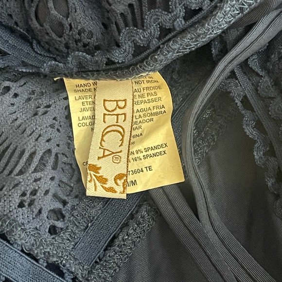 Becca crochet swimsuit - Picture 4 of 5